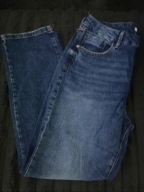 Forever 21 Men's Straight Fit Dark Blue Denim Jeans